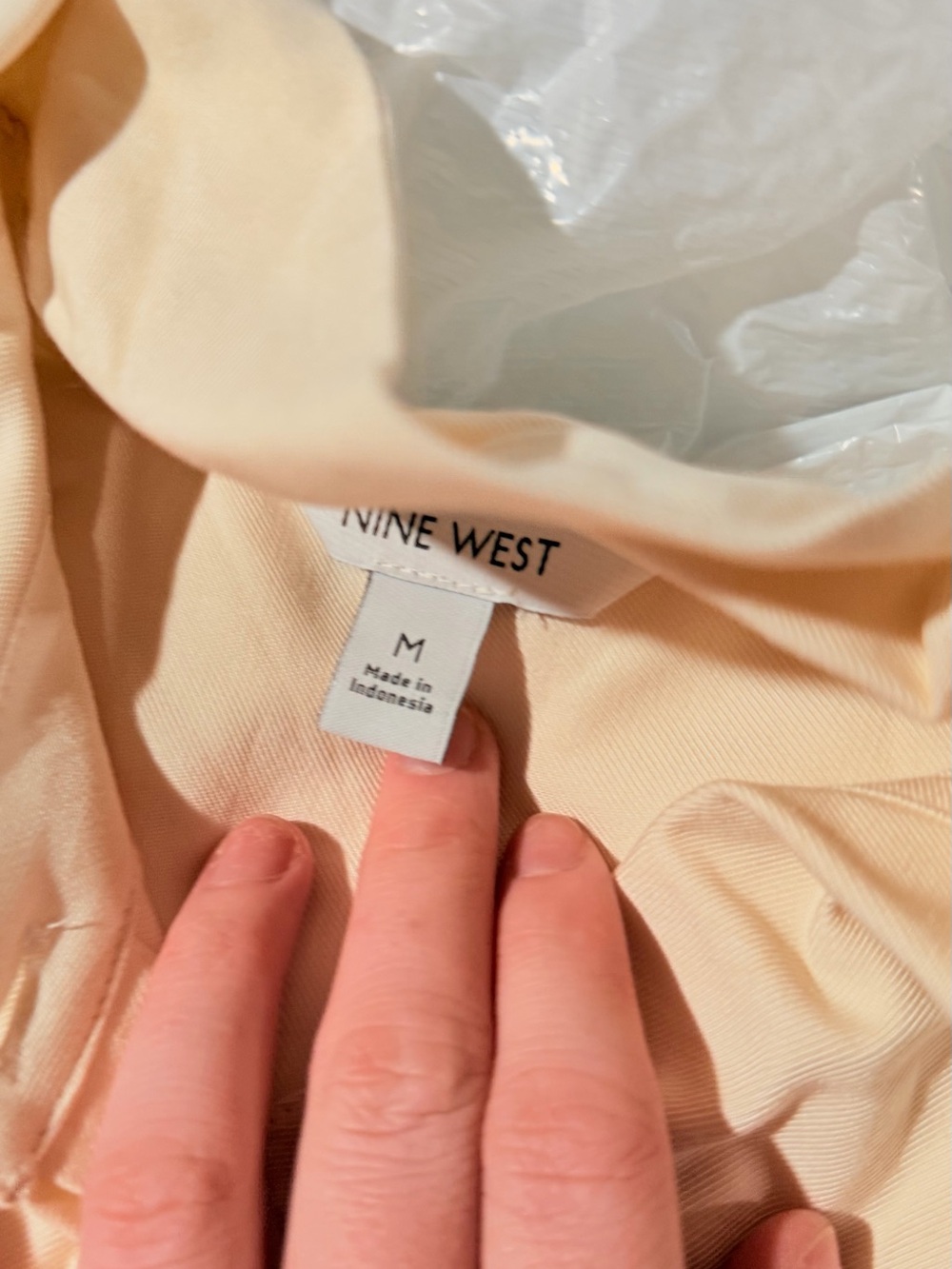Nine West Cream Button-Front Maxi Dress with Tie Waist - Picture 3 of 3